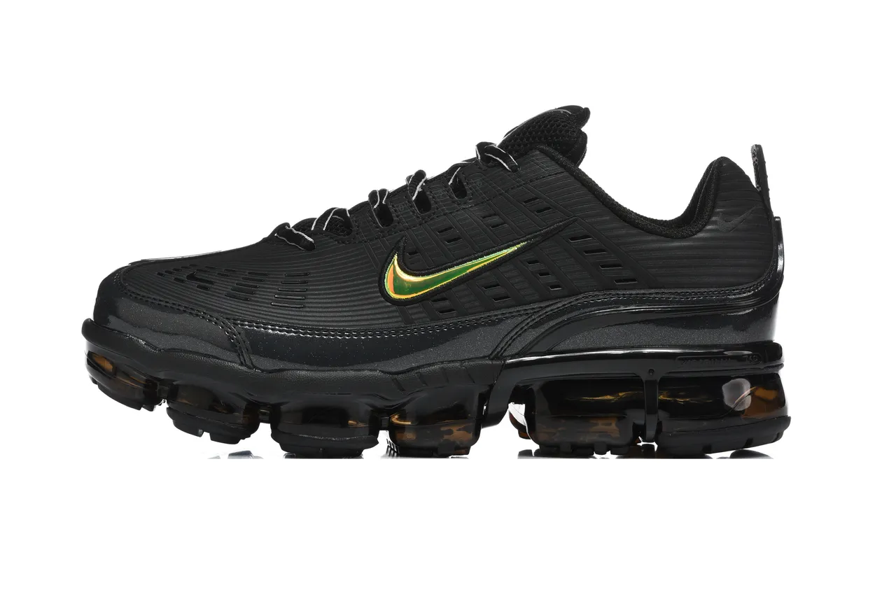 Nike Air VaporMax Plus Black Iridescent Swoosh Lifestyle Sneakers 7