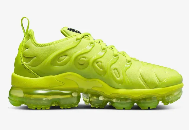 Nike Air VaporMax Plus Neon Green Lifestyle Sneakers 3