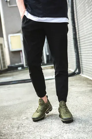 Nike Air VaporMax Plus Olive Green Metallic Gold Lifestyle Sneakers 3