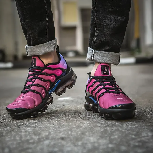 Nike Air VaporMax Plus Pink Purple Blue Lifestyle Sneakers 7