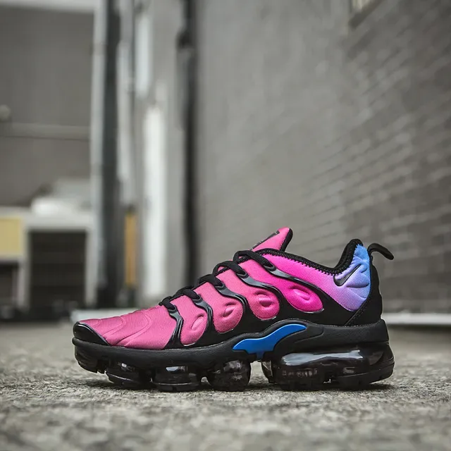 Nike Air VaporMax Plus Pink Purple Blue Lifestyle Sneakers 16