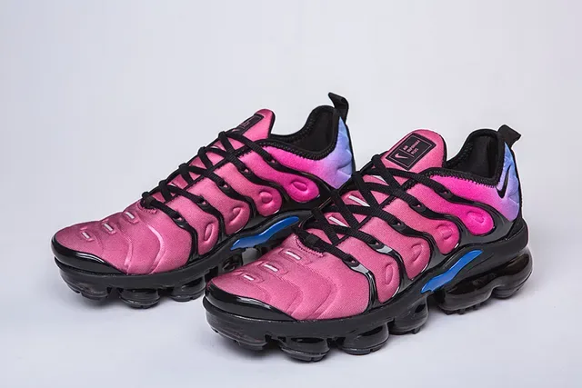 Nike Air VaporMax Plus Pink Purple Blue Lifestyle Sneakers 22