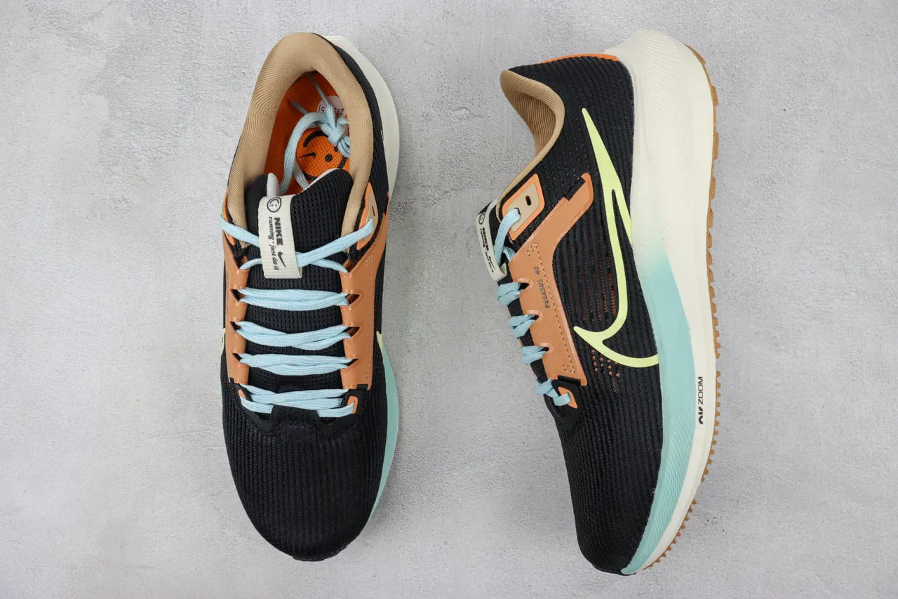Nike Air Zoom Pegasus 40 Noir Beige Menthe Chaussures de Running 3