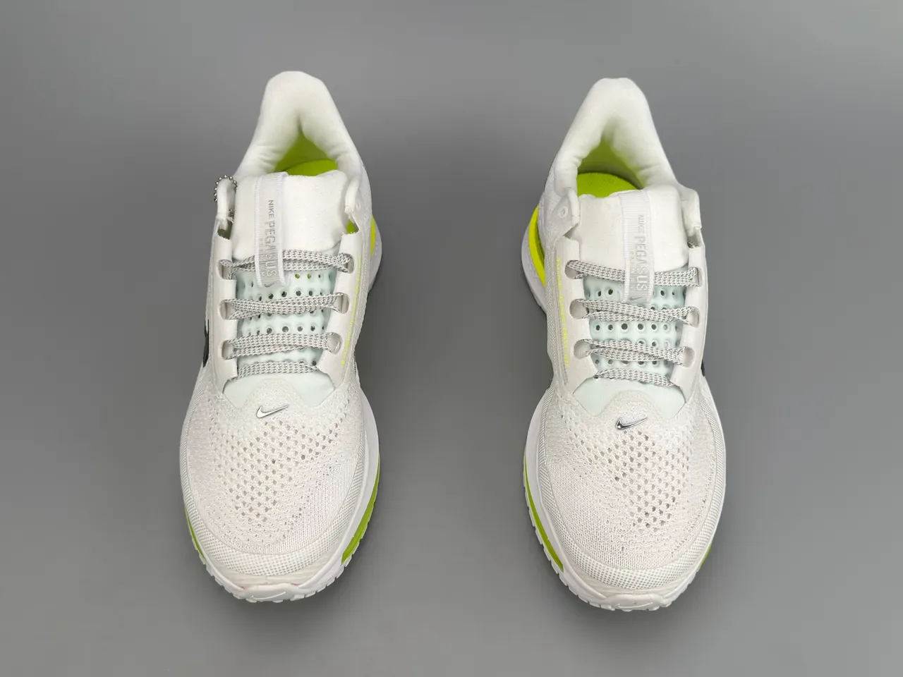 Nike Air Zoom White Green Engineered Mesh Upper Full-Length Visible Unit Running Shoes 9