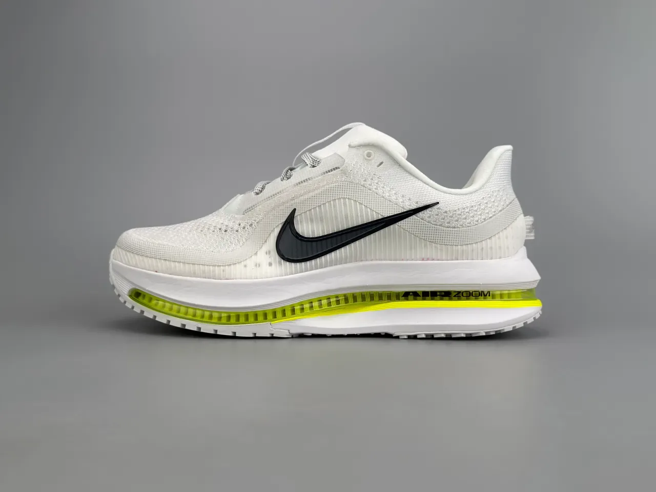 Nike Air Zoom White Green Engineered Mesh Upper Full-Length Visible Unit Running Shoes 11