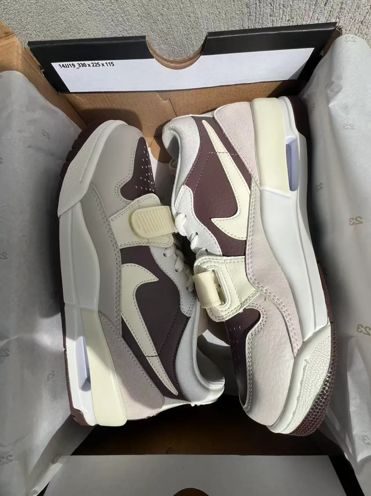 Nike Beige Brown Layered Upper Dual Strap Closure Lifestyle Sneakers 9