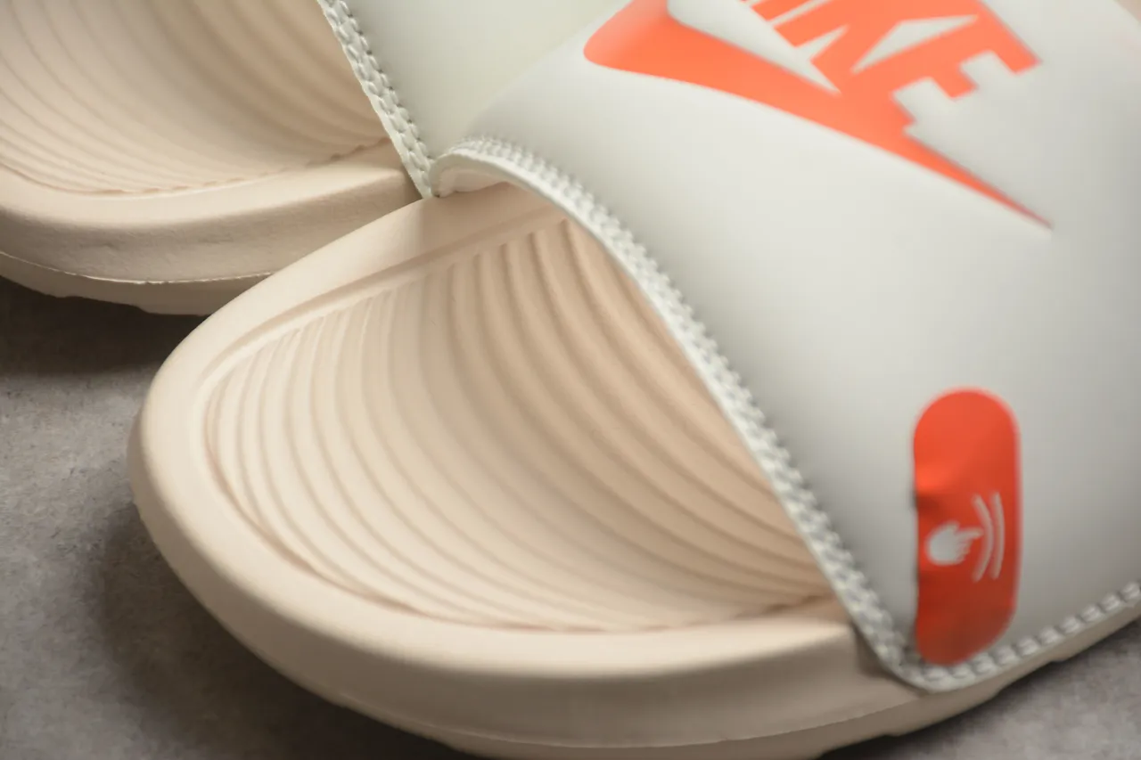 Nike Beige Orange Single-Strap Slide Molded Footbed Slippers 7