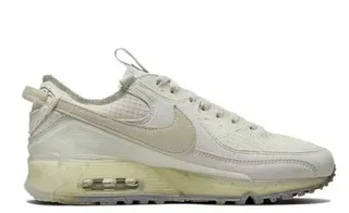 Nike Baskets Lifestyle Beige et Blanc Low Top Maille et Synthétique 6