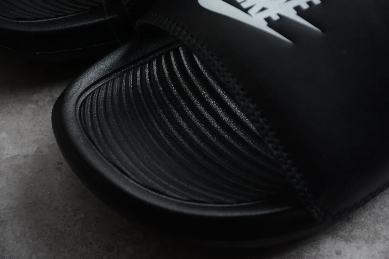 Nike Benassi Black White Orange Slippers 7