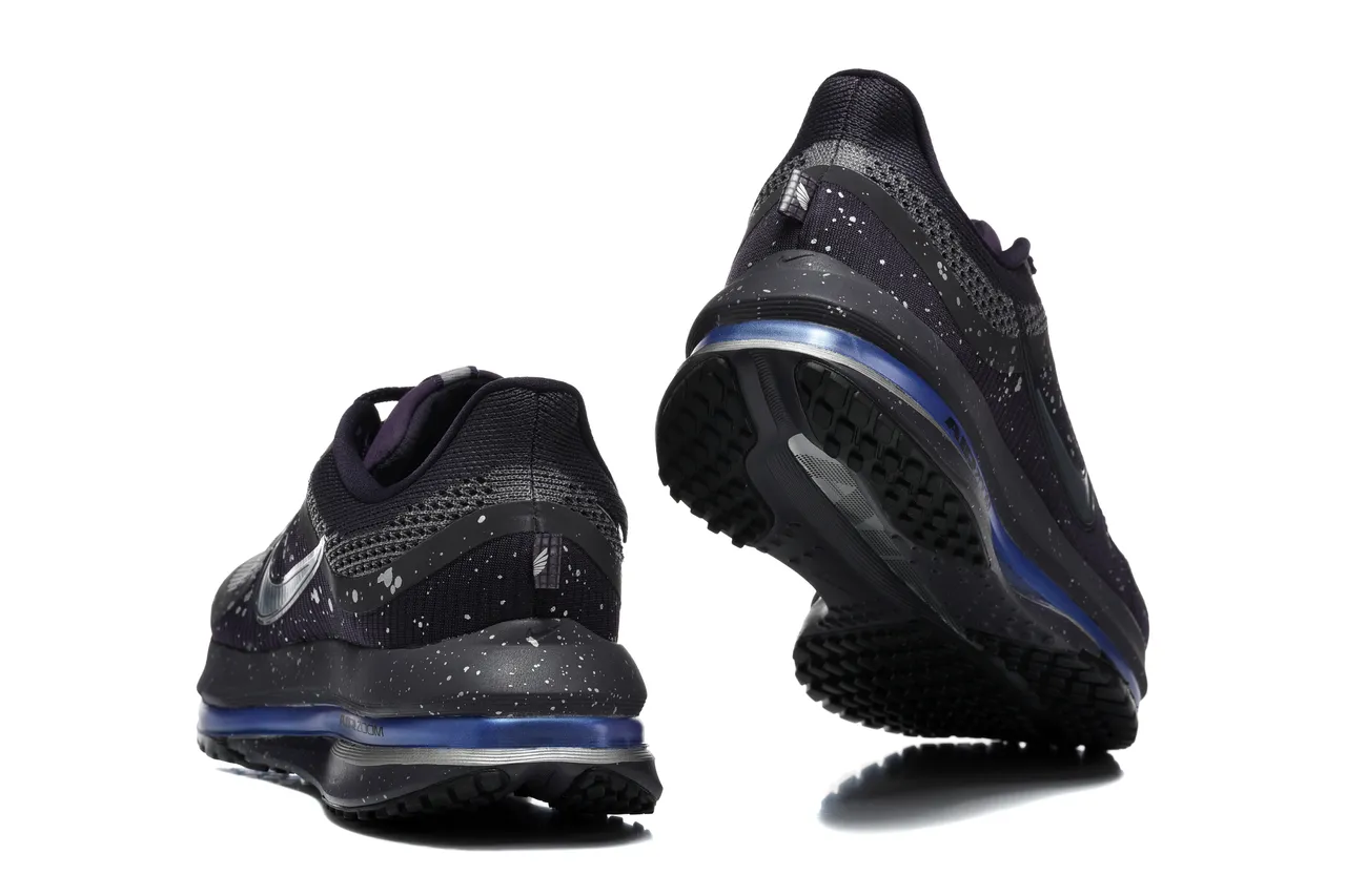Nike Black Blue Knit Mesh Upper Speckled Galaxy Print Running Shoes 2