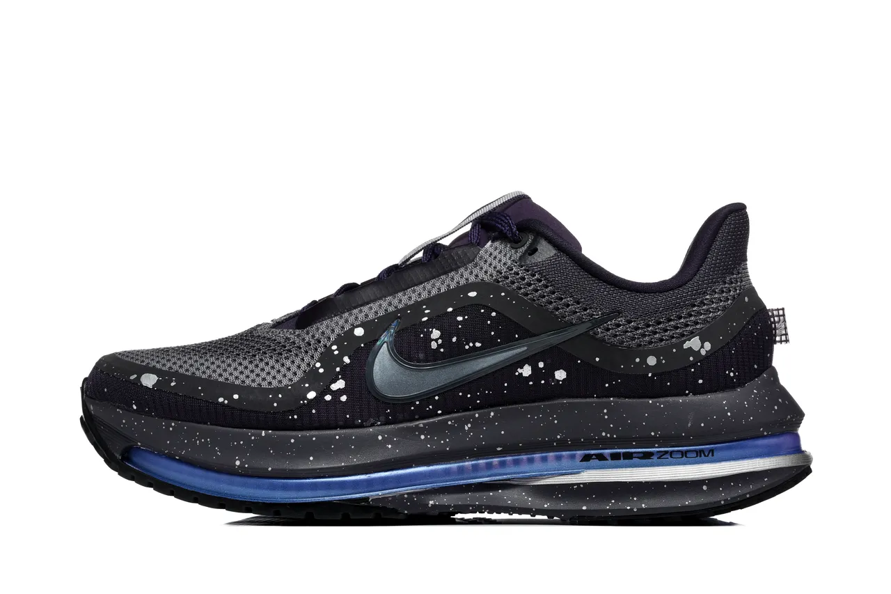 Nike Black Blue Knit Mesh Upper Speckled Galaxy Print Running Shoes 7