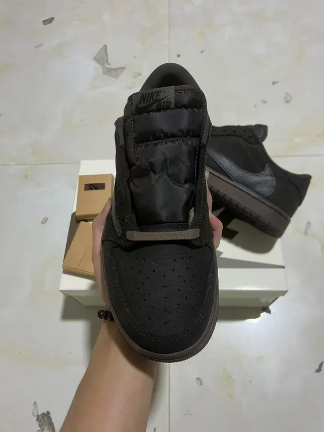 Nike Black Brown Low-Top Suede And Leather Panelled Lifestyle Sneakers 3