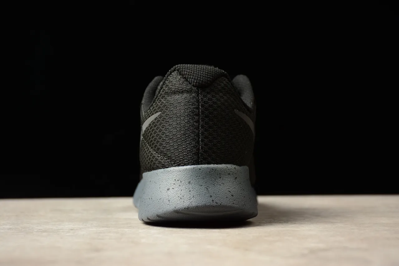 Nike Black Gray Knit Upper Speckled Midsole Lifestyle Sneakers 4