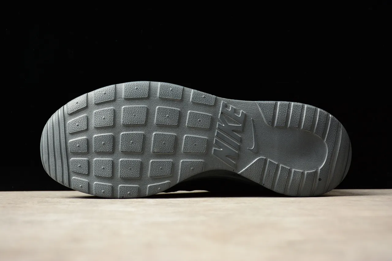 Nike Black Gray Knit Upper Speckled Midsole Lifestyle Sneakers 6