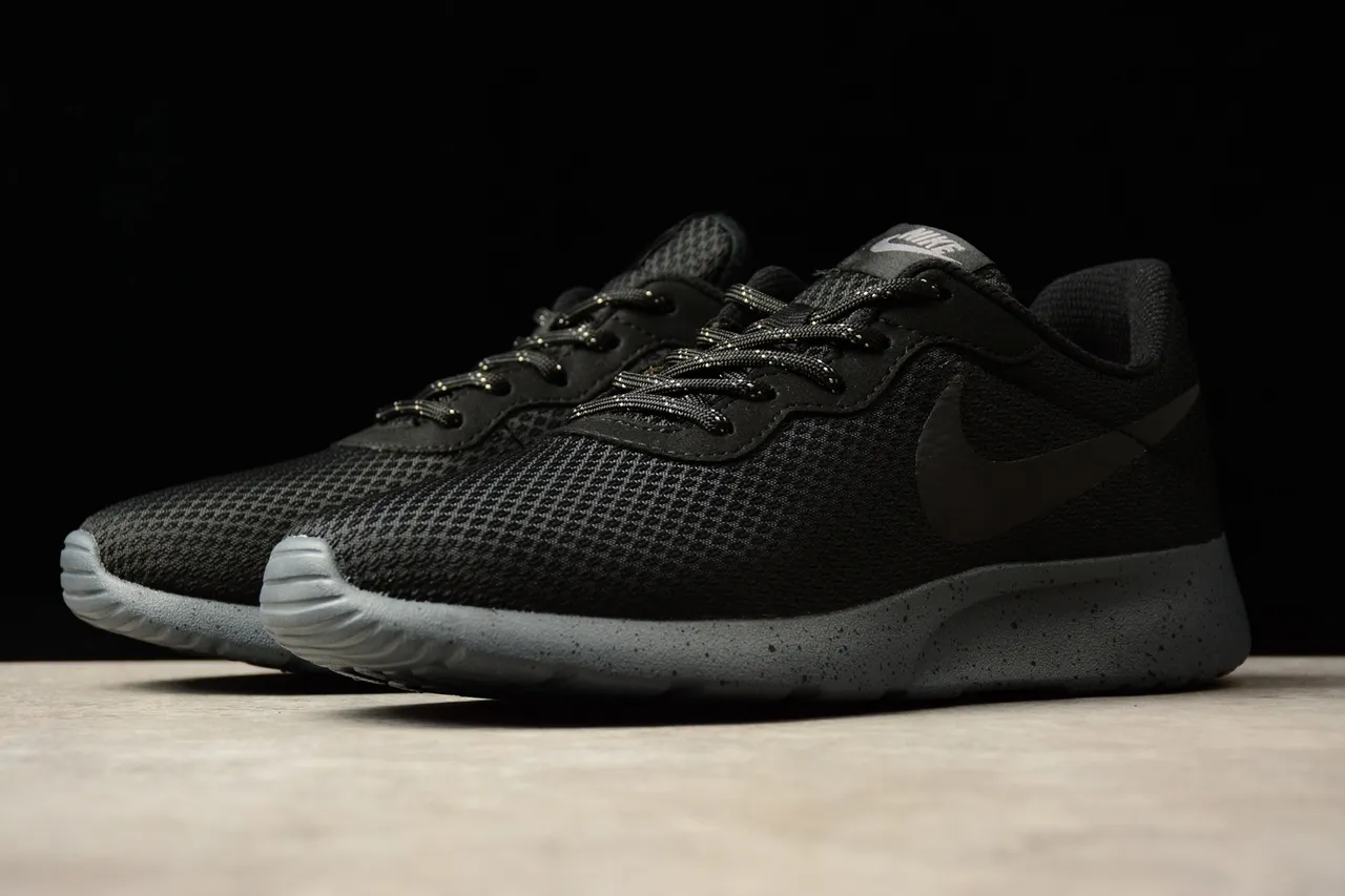 Nike Black Gray Knit Upper Speckled Midsole Lifestyle Sneakers 8