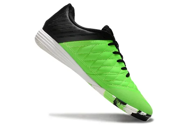 Nike Black Green Low-Top Quilted Toe Cap Indoor Soccer Shoes 7