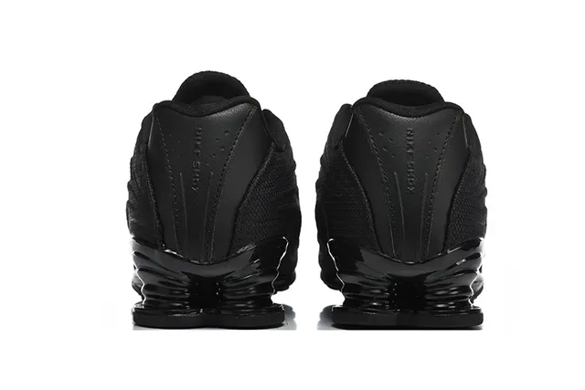 Nike Black Knit Upper Sculpted Wavy Midsole Lifestyle Sneakers 4