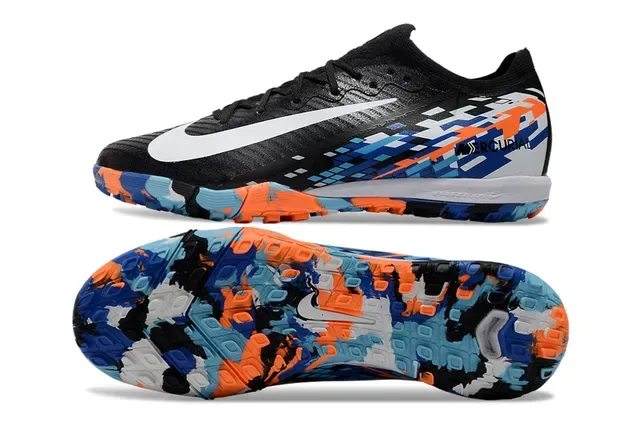 Nike Black Multicolor Low-Cut Synthetic Knit Upper Pixelated Graphic Overlay Indoor Soccer Shoes 5