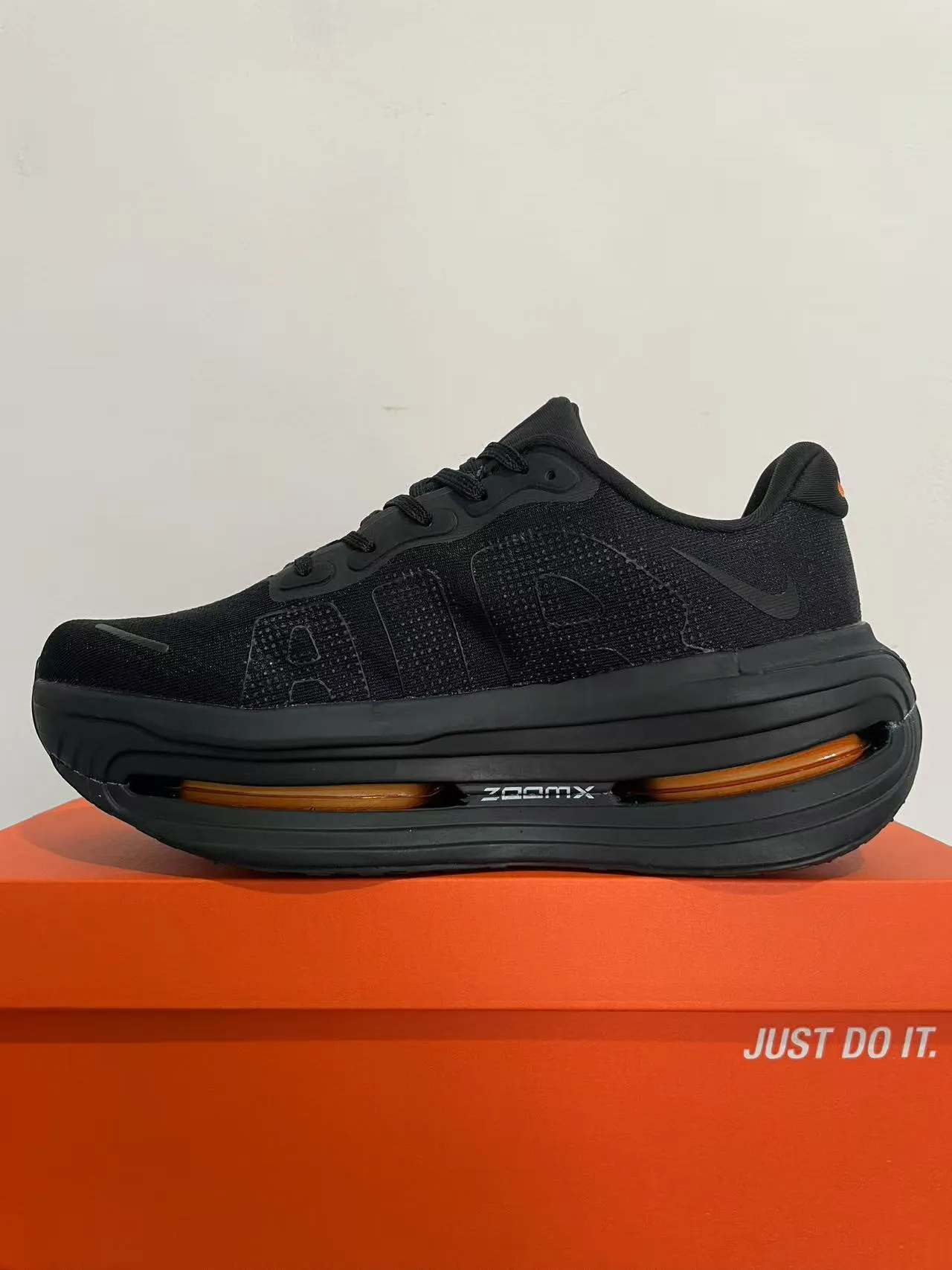 Nike Tênis de Corrida Preto Laranja Superior em Malha Coberturas de Malha Perforada 5