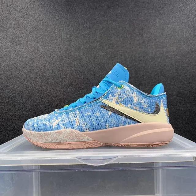 Nike Blue Pink Contrast Swoosh Overlay Pastel Midsole Basketball Shoes 2