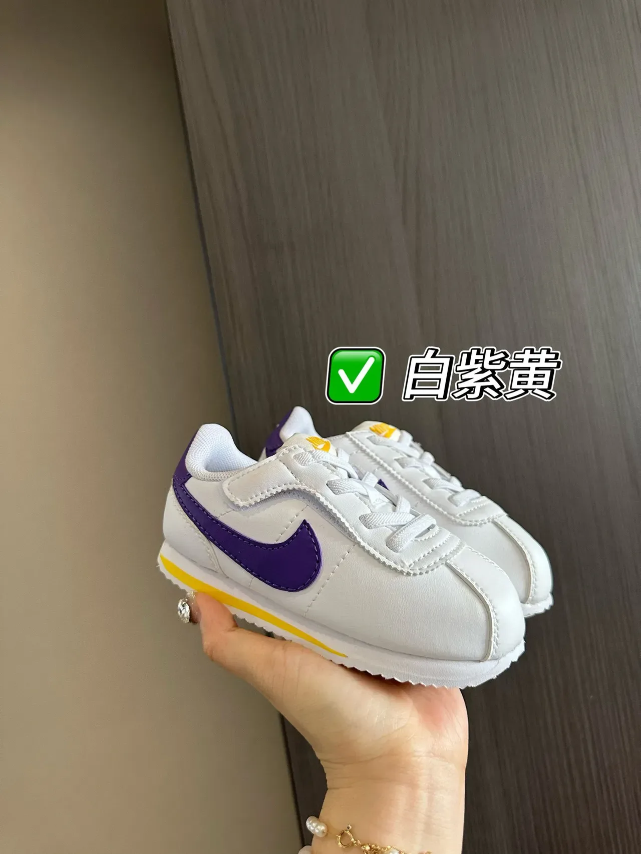 Nike Cortez White Black Low-Top Nylon Upper Lifestyle Sneakers 4