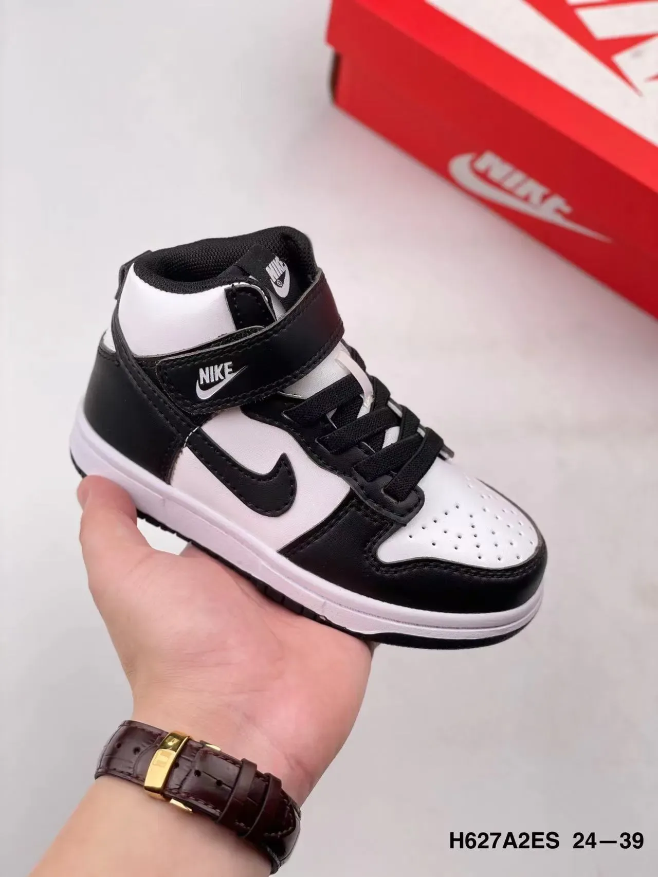Nike Dunk High Kids Light Blue and Pink Lifestyle Sneakers 3