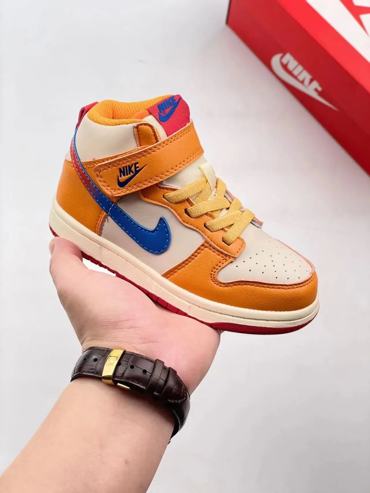 Nike Dunk High Kids Light Blue and Pink Lifestyle Sneakers 9