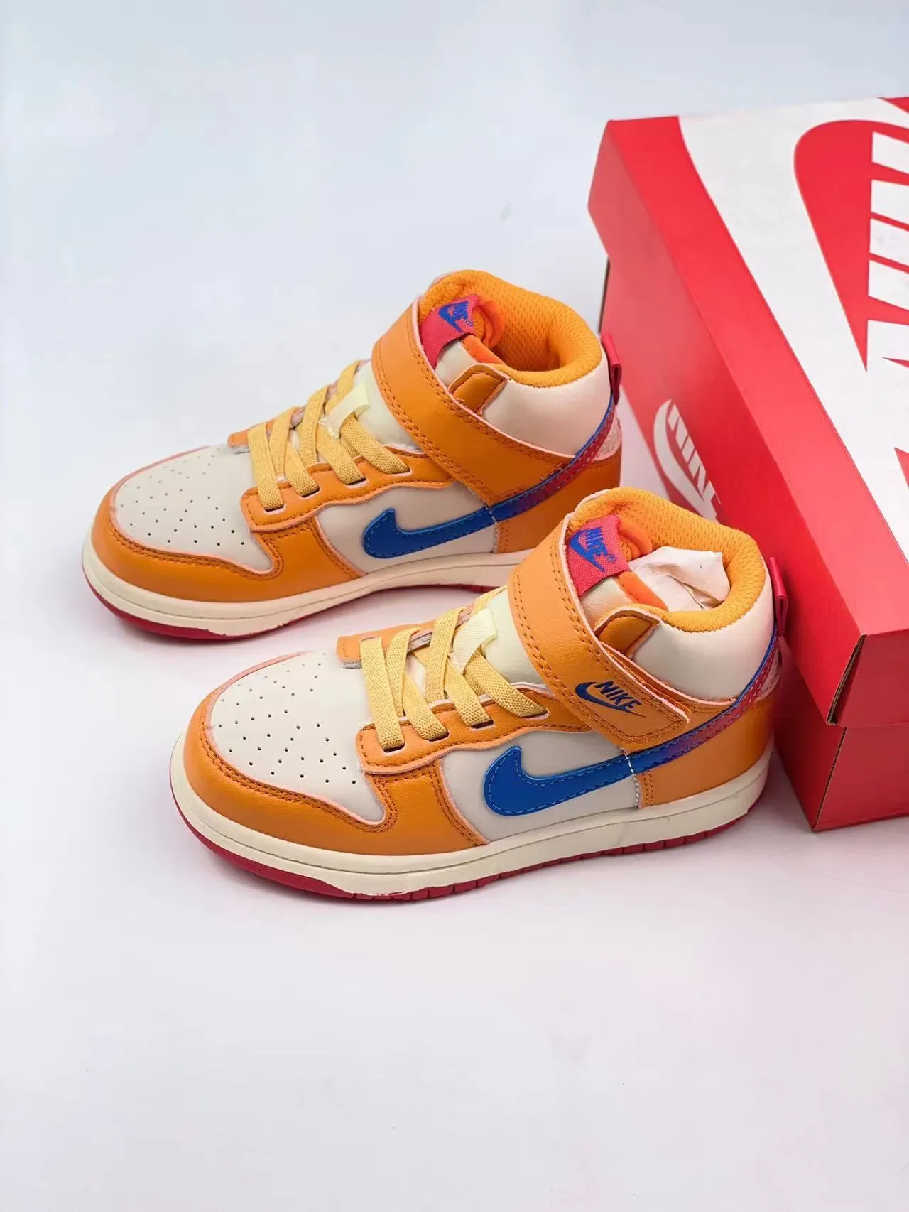 Nike Dunk High Kids Light Blue and Pink Lifestyle Sneakers 14