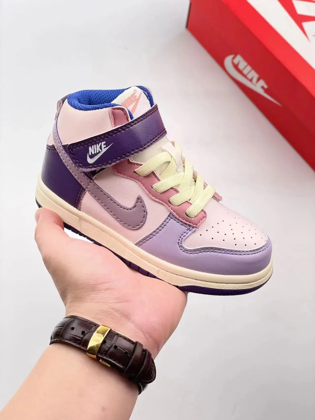 Nike Dunk High Kids Light Blue and Pink Lifestyle Sneakers 15
