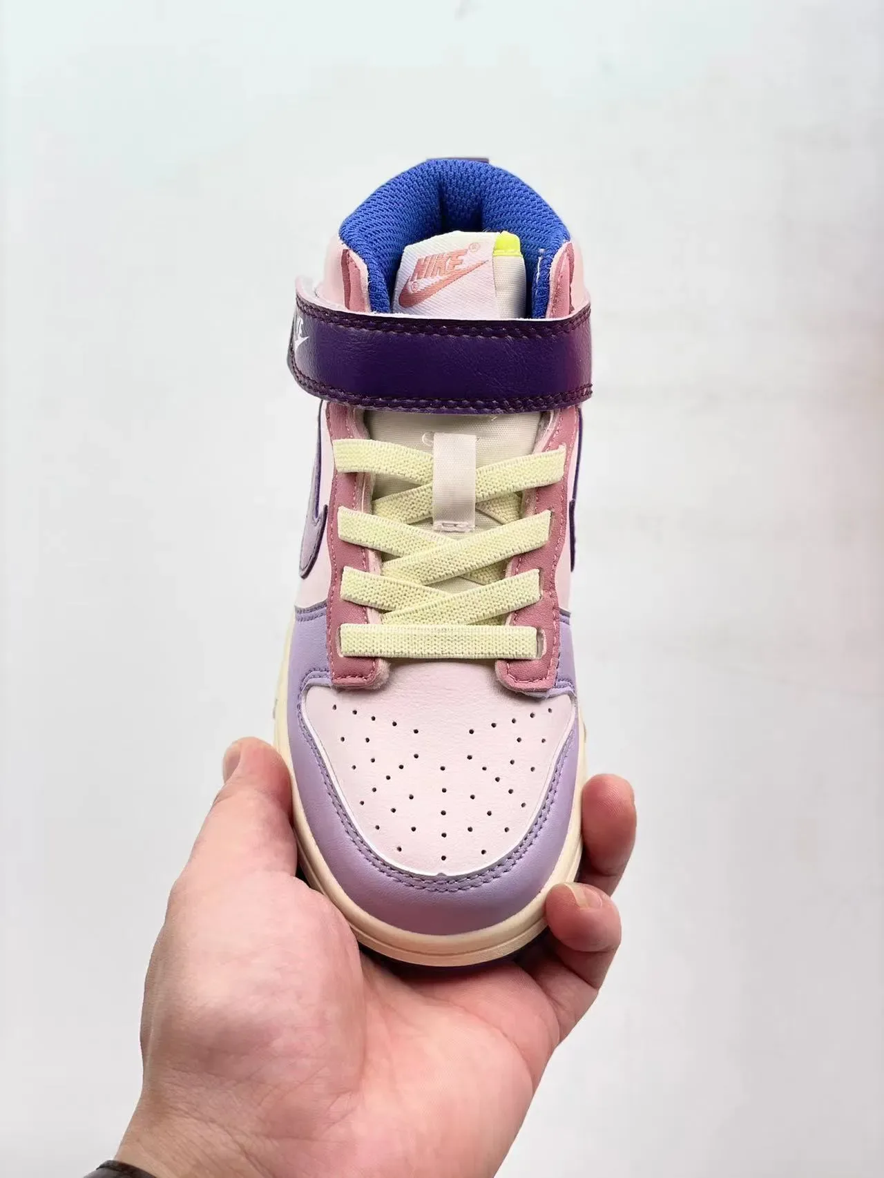 Nike Dunk High Kids Light Blue and Pink Lifestyle Sneakers 16