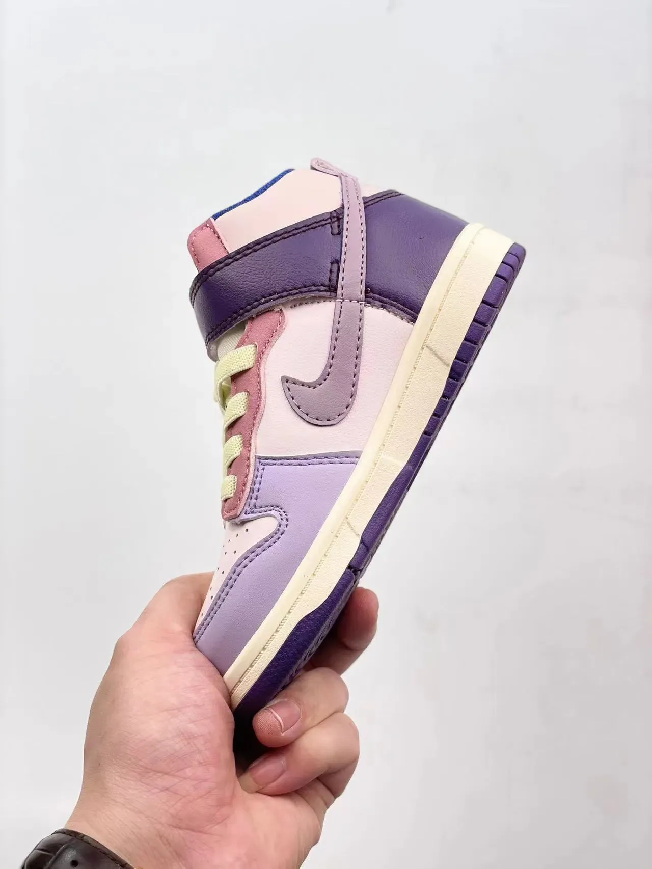 Nike Dunk High Kids Light Blue and Pink Lifestyle Sneakers 17
