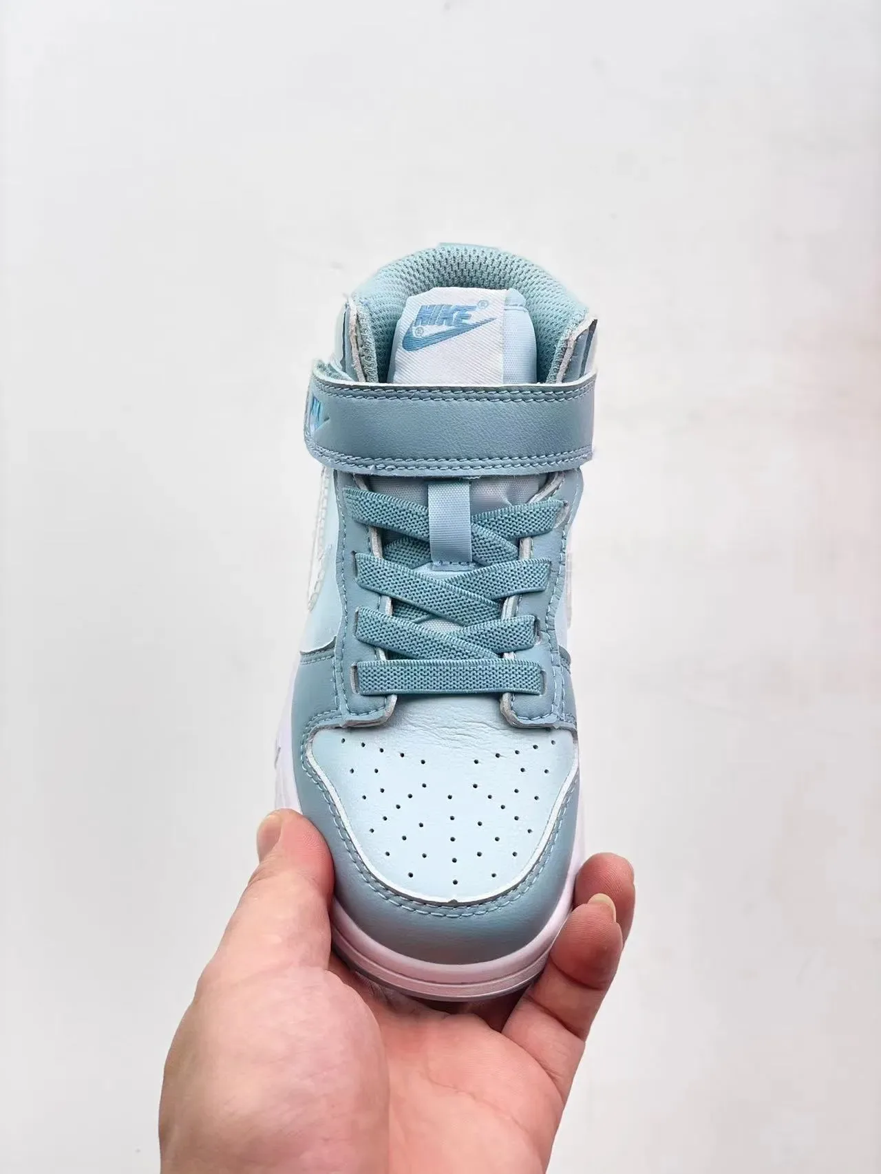 Nike Dunk High Kids Light Blue and Pink Lifestyle Sneakers 22