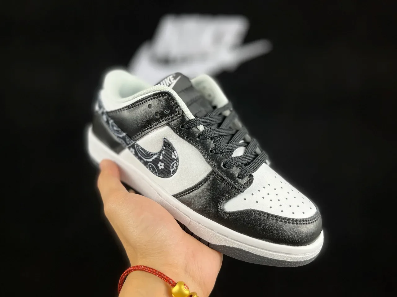 Nike Dunk Low Bandana Print Black White Lifestyle Sneakers 9