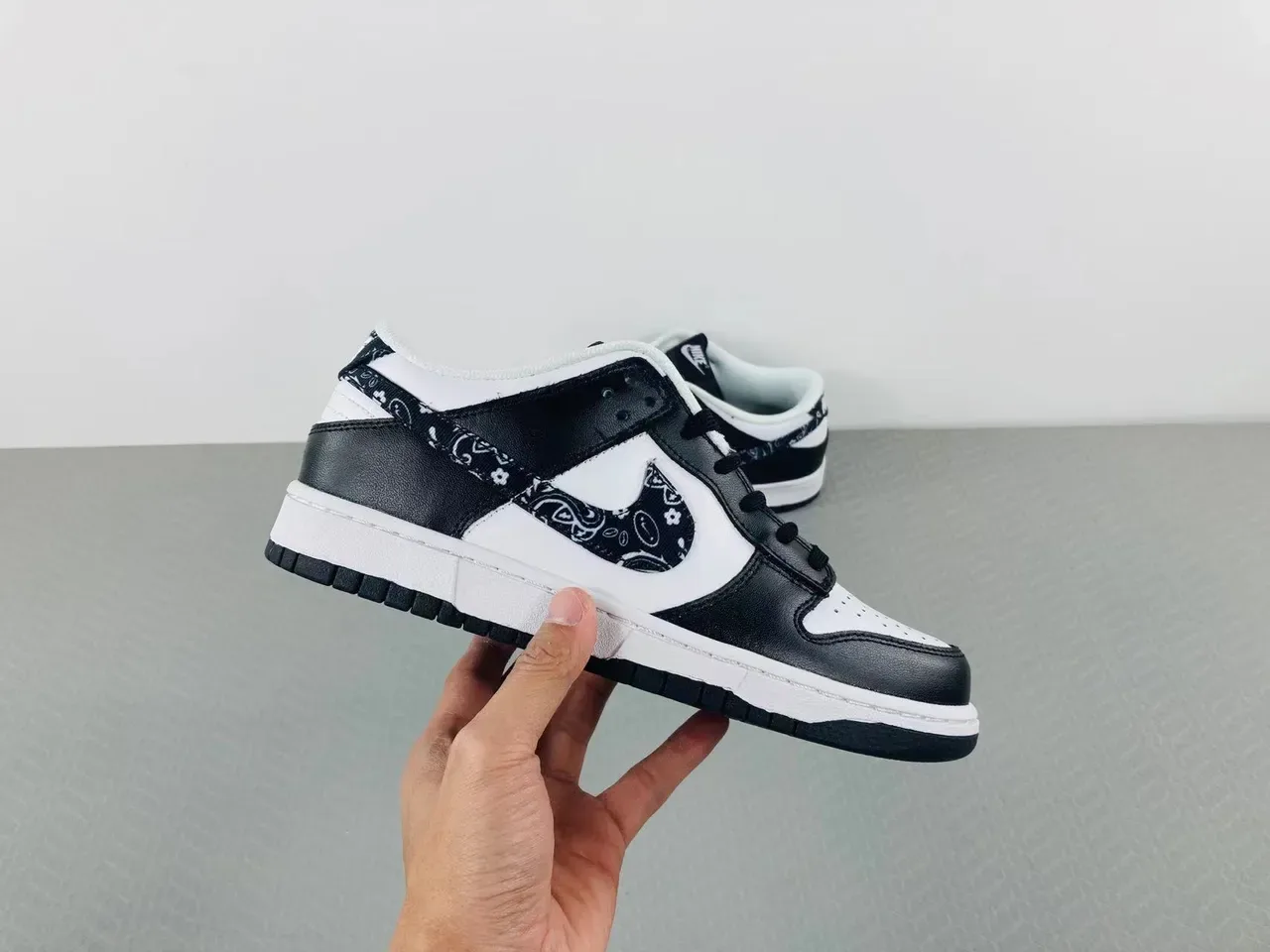 Nike Dunk Low Bandana Print Black White Lifestyle Sneakers 10