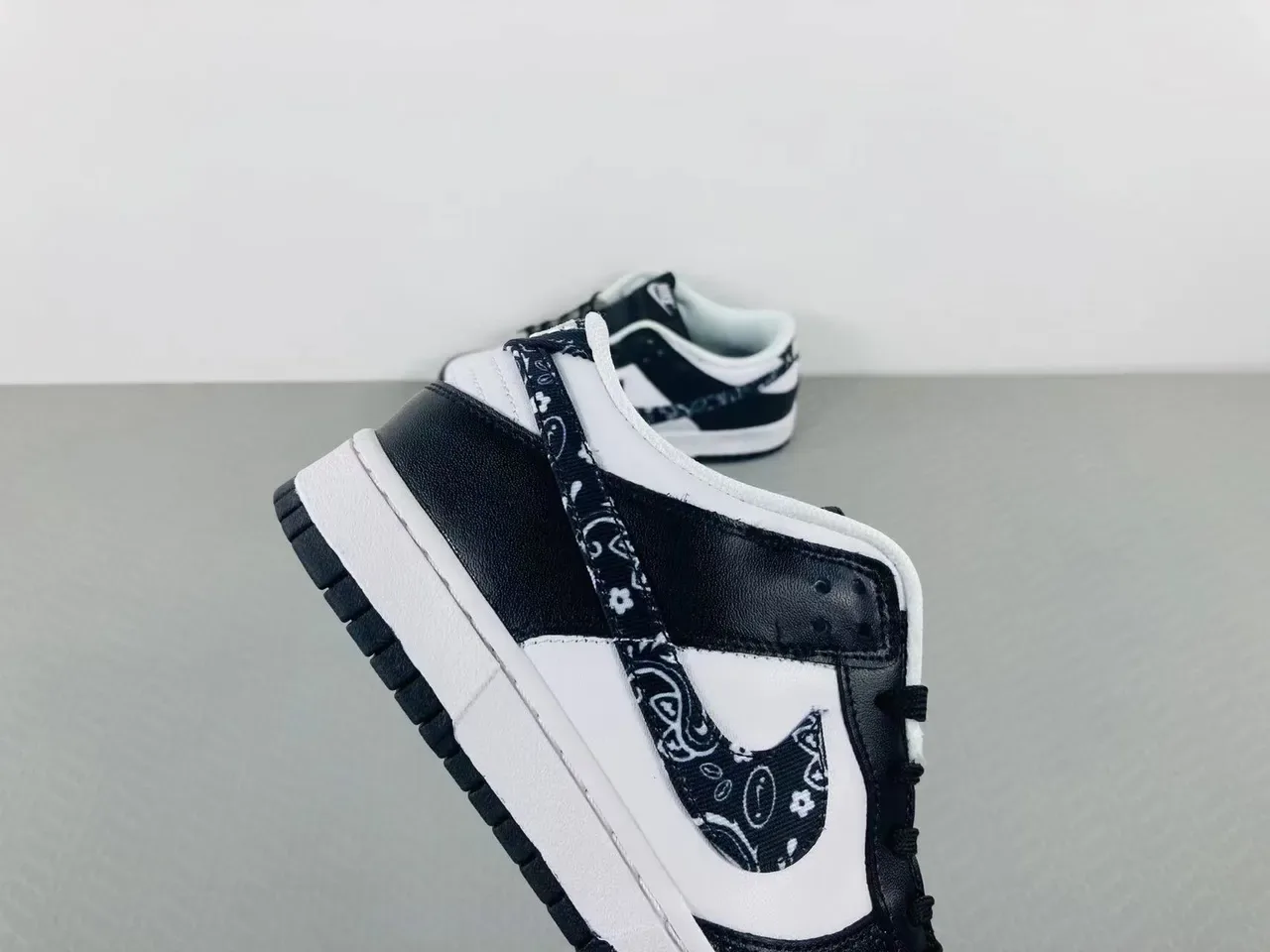 Nike Dunk Low Bandana Print Black White Lifestyle Sneakers 14