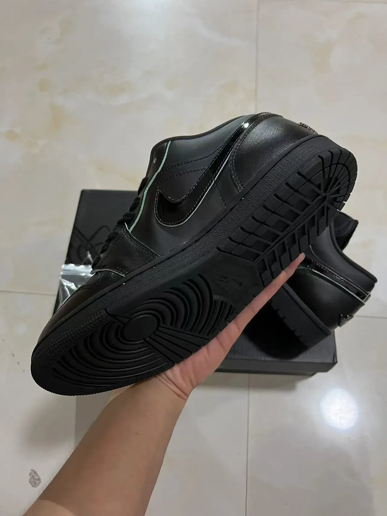 Nike Dunk Low Black Green Leather Upper Glossy Swoosh Overlay Lifestyle Sneakers 6