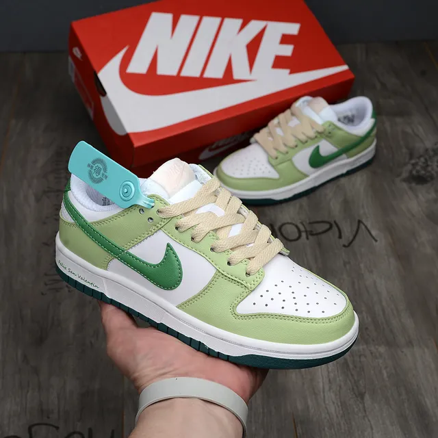 Nike Dunk Low Sea Salt Green White Lifestyle Sneakers 2