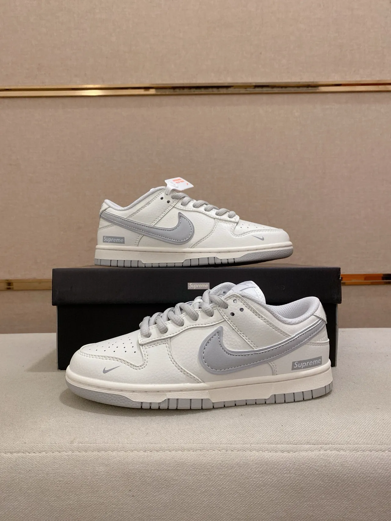 Nike Dunk Low White Gray Supreme Skateboard Shoes 6