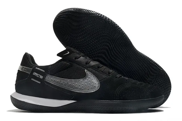 Nike Gato chaussures de football indoor blanches bleues rouges 3