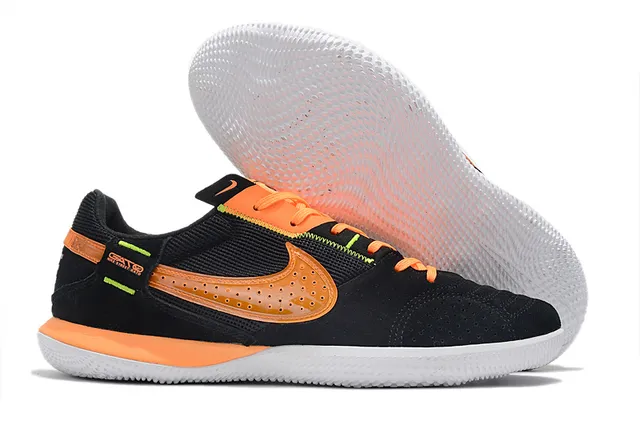 Nike Gato chaussures de football indoor blanches bleues rouges 10