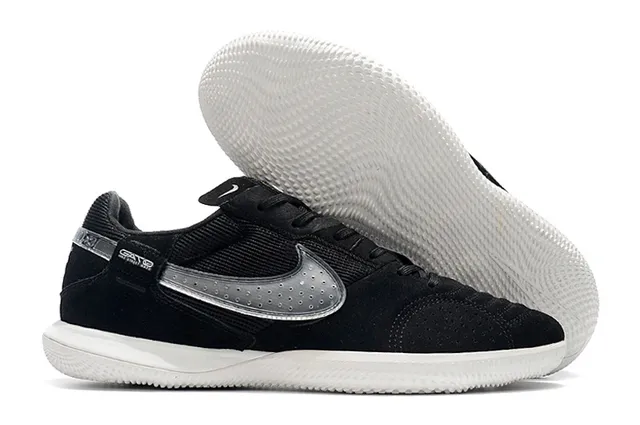 Nike Gato chaussures de football indoor blanches bleues rouges 11