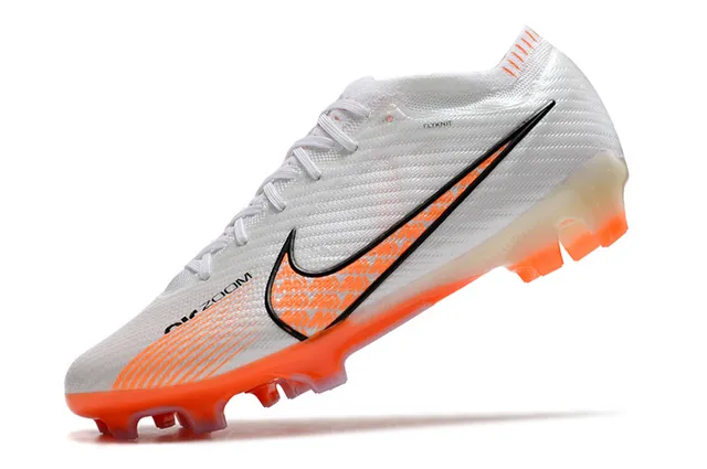 Nike Chaussures de football avec partie supérieure or bleu métallique cuivre plaque de semelle iridiscente terrain ferme 13