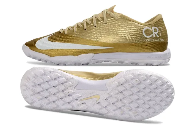 Nike Or Blanc Métallique Synthétique Accent Swoosh Chaussures de Football Turf 3