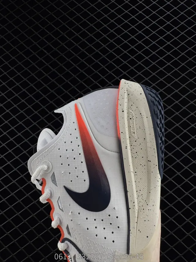 Nike GP-03 White Black Orange Performance Basketball Shoes 3