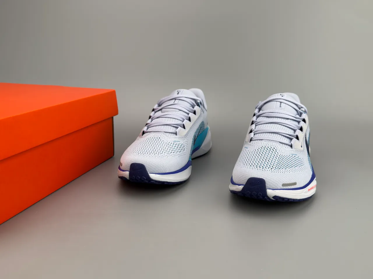 Nike Gray Blue Engineered Mesh Upper Gradient Overlay Running Shoes 3