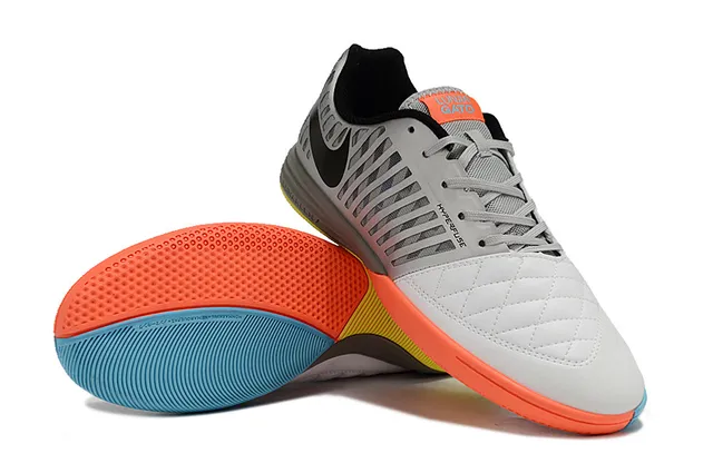 Nike Hyperfuse blanc gris Cage-Overlay Construction Quilted Leather Toe chaussures de soccer indoor 4