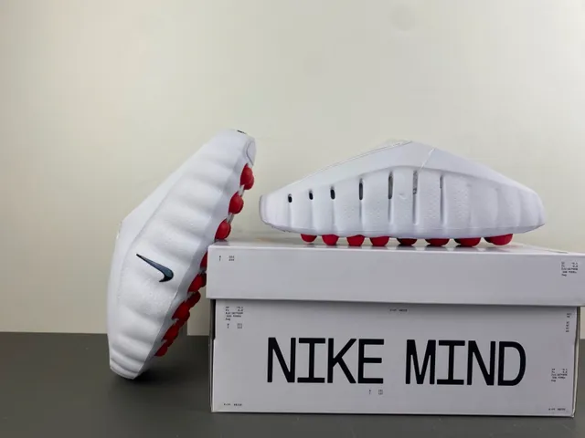 Nike ISPA White Black Molded Wavy Sole Perforated Upper Slippers 11