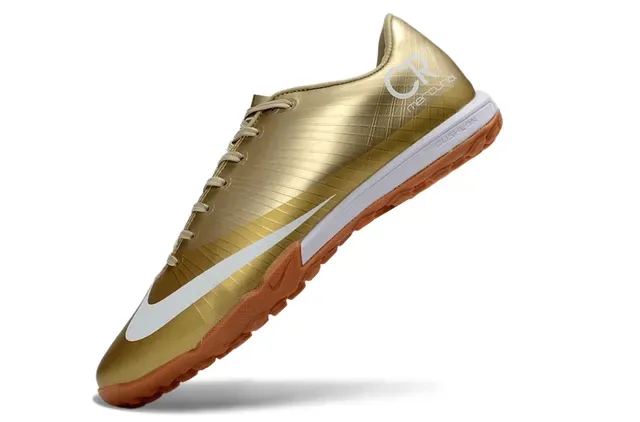 Nike Mercurial CR7 Chaussures de football Turf doré blanc 3
