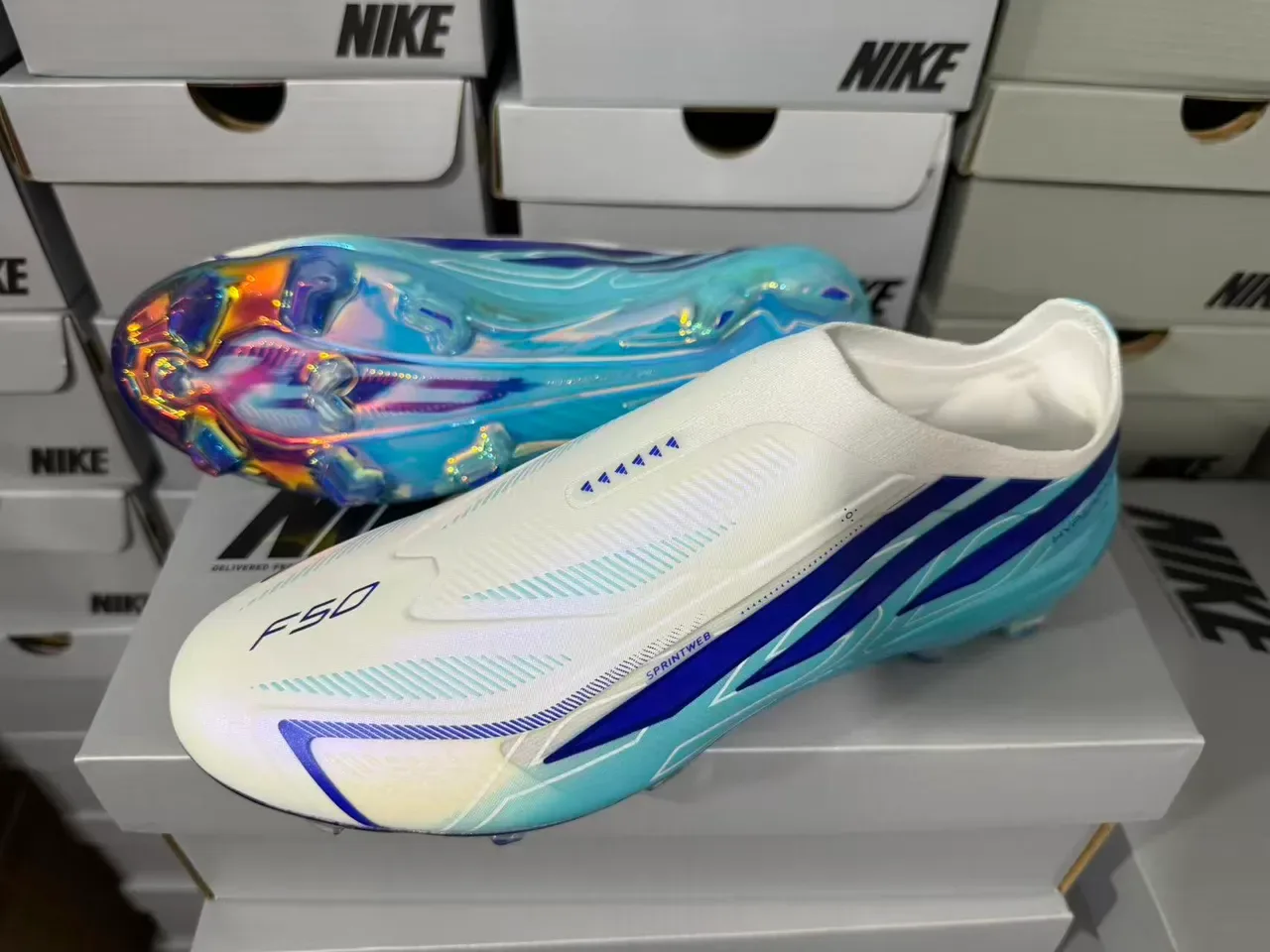 نيكي Mercurial F50 Hyperfast أبيض أزرق إيريديسنت Firm-Ground أحذية كرة القدم 3