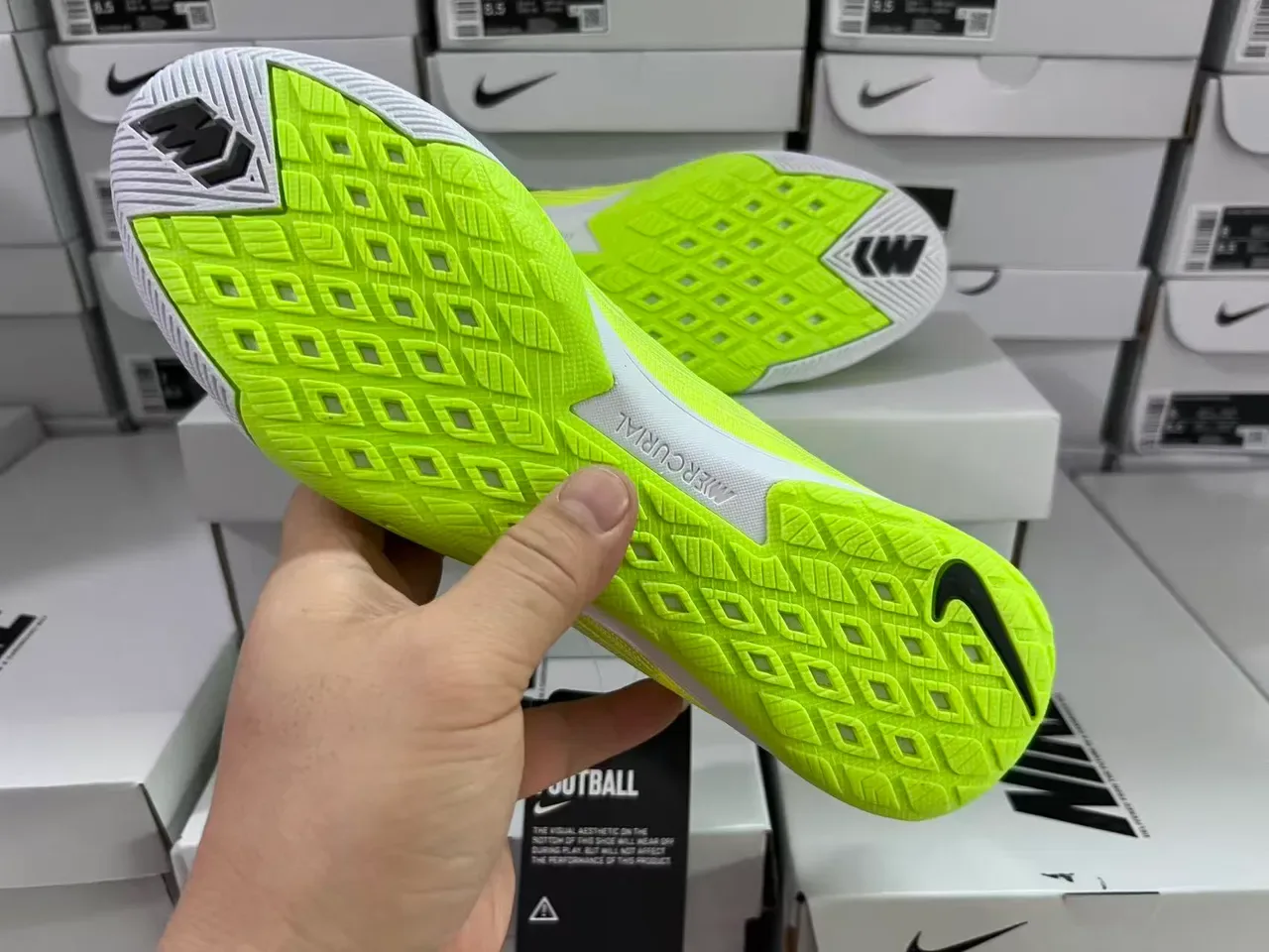 Nike Mercurial Flyweave Ultra Jaune Néon Noir Chaussures de football indoor 2